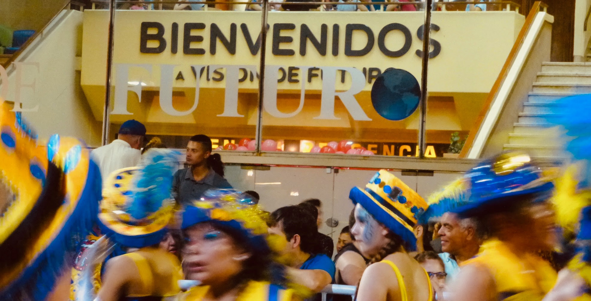 carnaval dans les rue, candombe et batucada